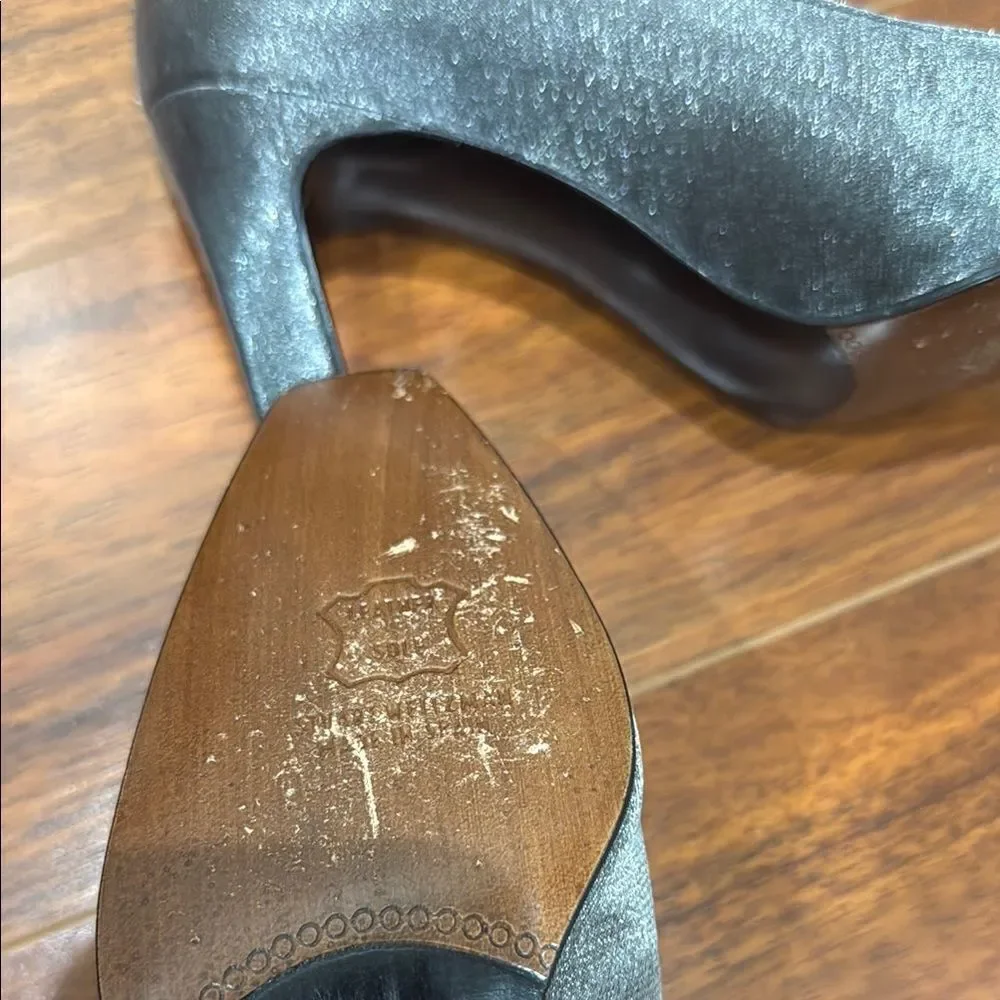 Stuart Weitzman Silver Pewter Jeweled  Heels with Metallic Finish Size 7 1/2